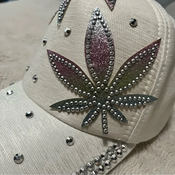 White Cap with Rhinestones - Picture 3 of 4